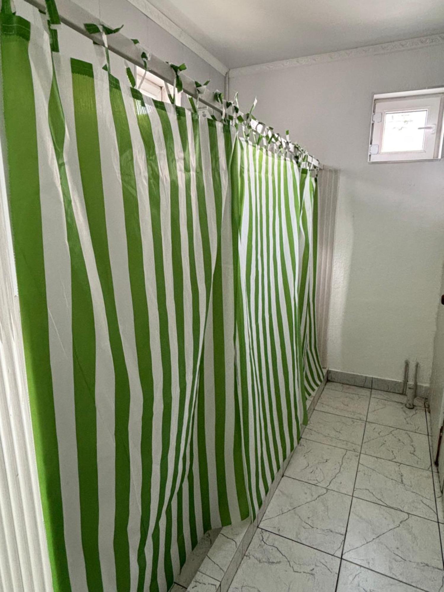 Hostel,Halal Хостел,Халал Tokmok Екстер'єр фото