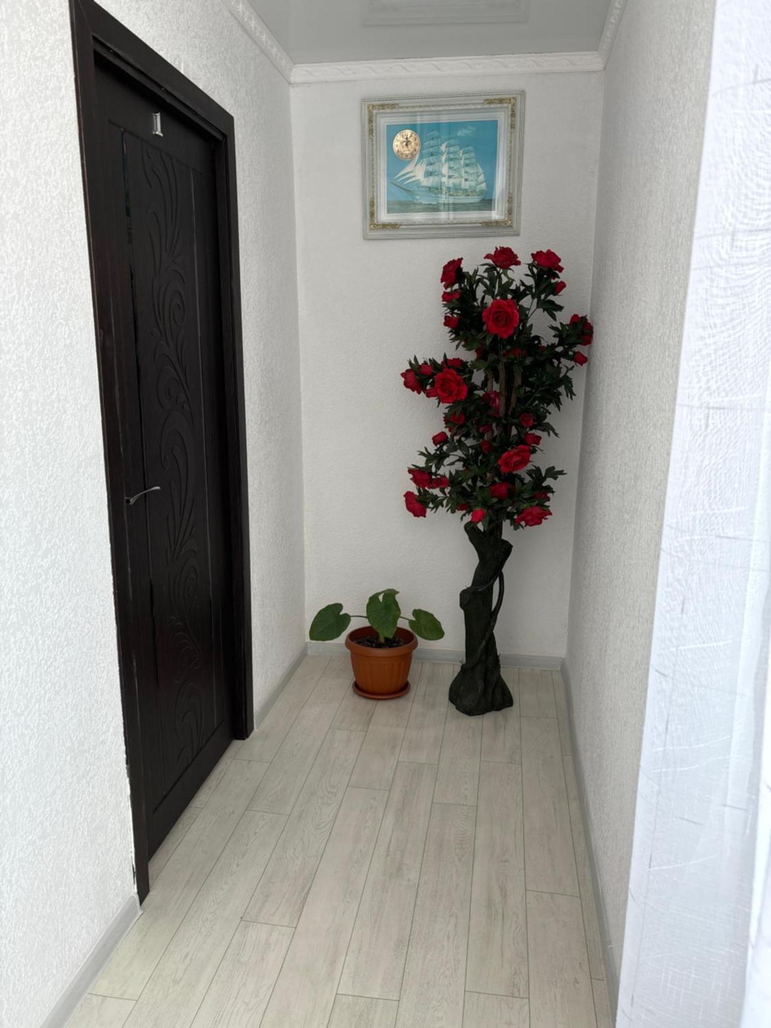 Hostel,Halal Хостел,Халал Tokmok Екстер'єр фото